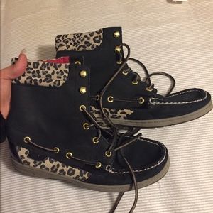 sperry boots